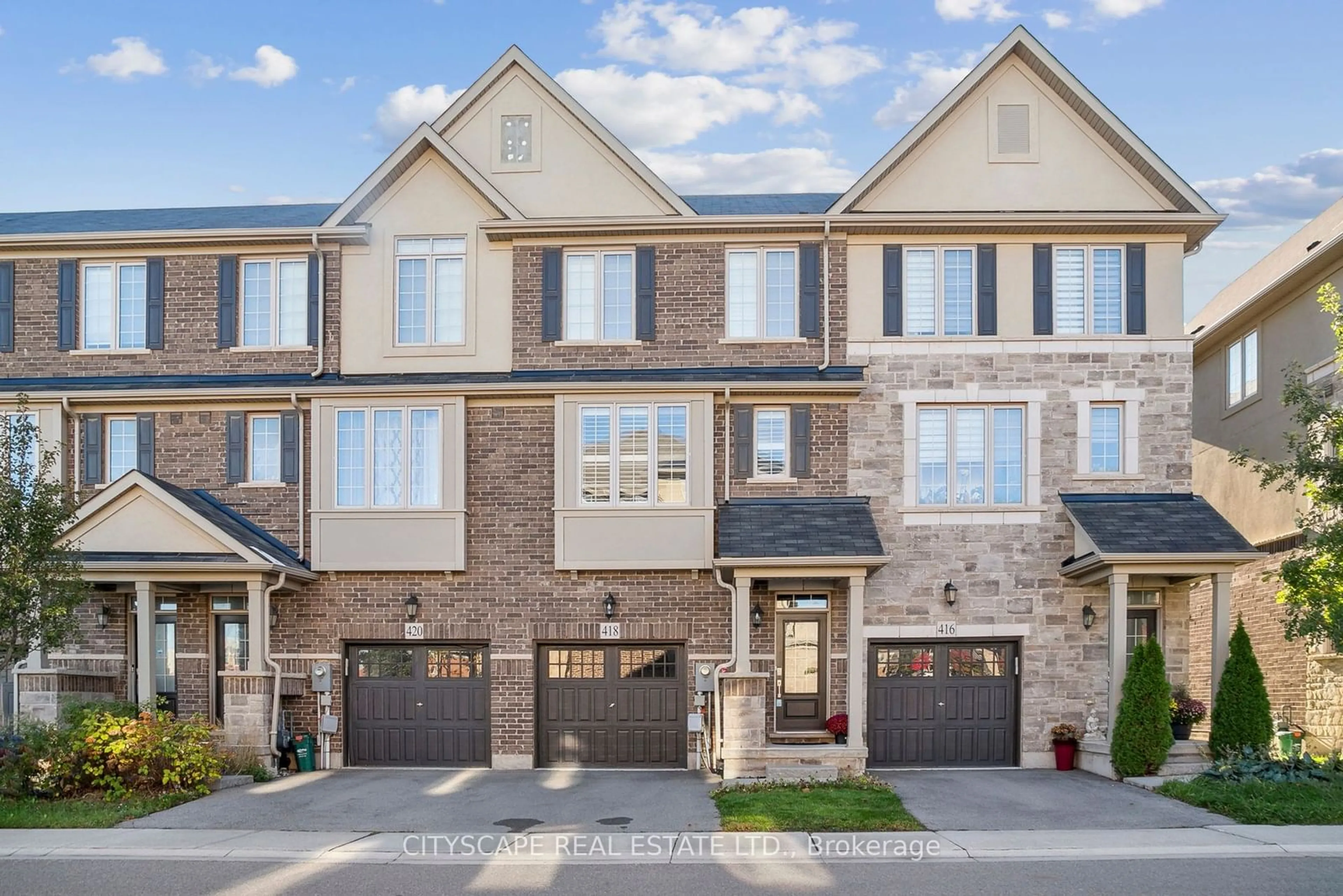 Home with brick exterior material, street for 418 Belcourt Common, Oakville Ontario L6H 0R2