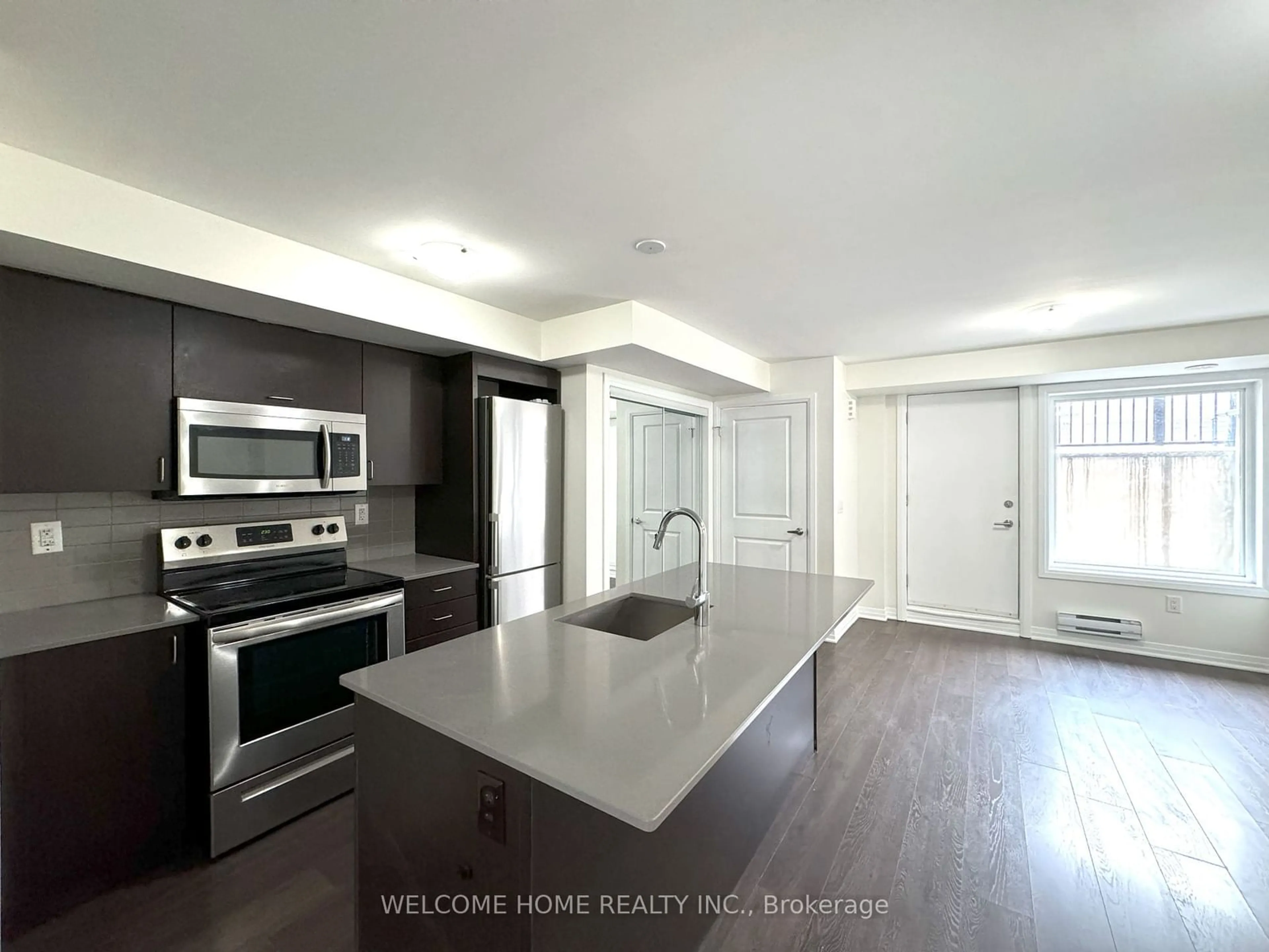 Open concept kitchen, unknown for 155 William Duncan Rd #1, Toronto Ontario M3K 0B9