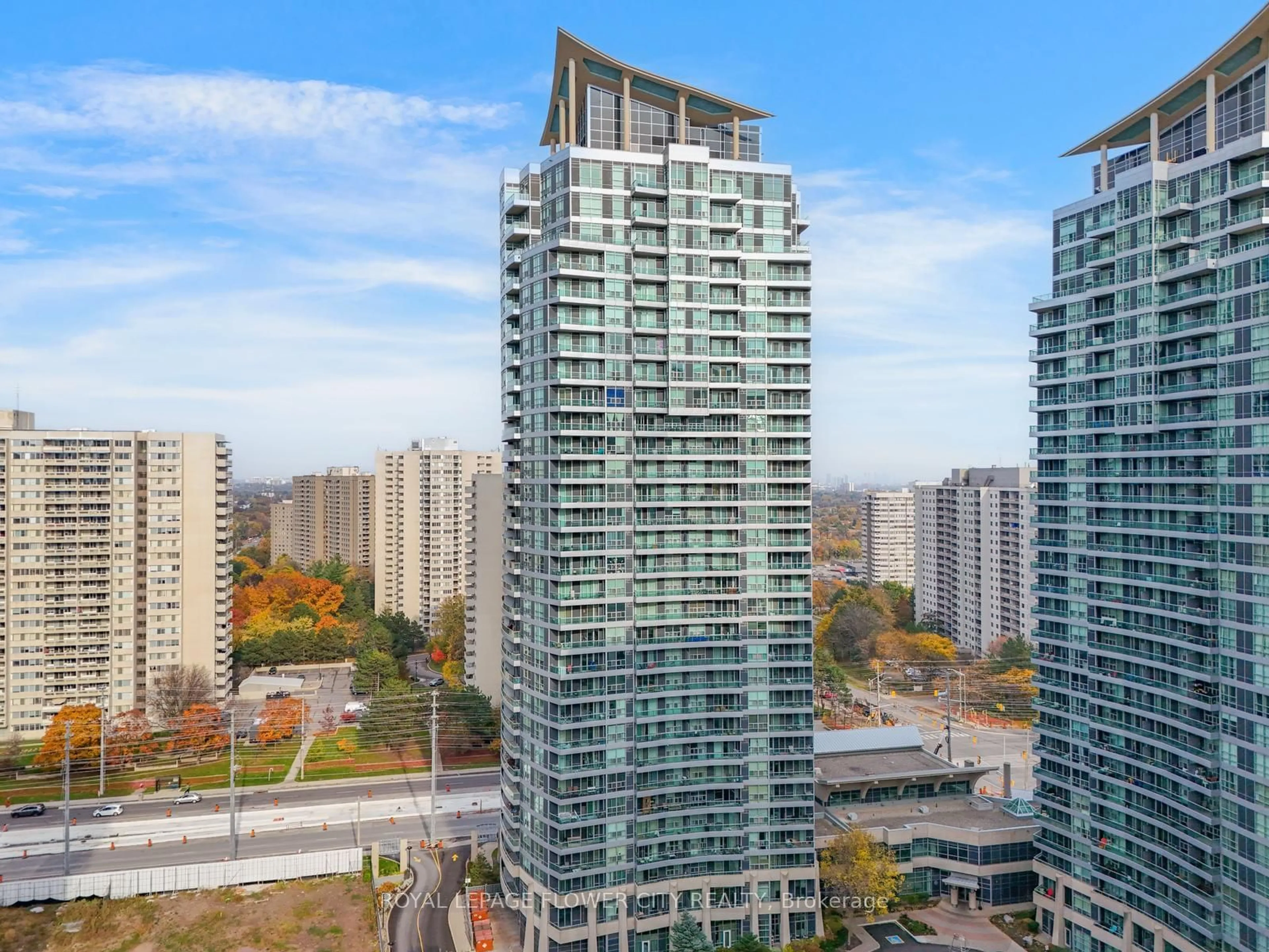 A pic from outside/outdoor area/front of a property/back of a property/a pic from drone, city buildings view from balcony for 1 Elm Dr #2309, Mississauga Ontario L5B 4M1