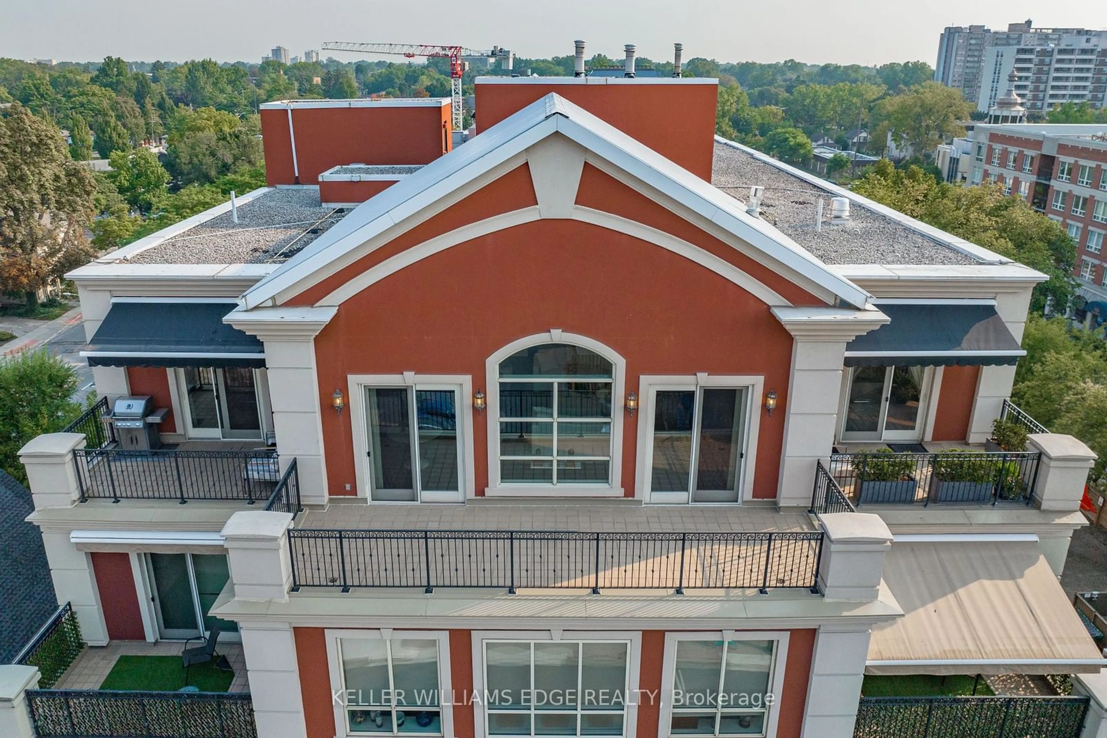 A pic from outside/outdoor area/front of a property/back of a property/a pic from drone, city buildings view from balcony for 445 Elizabeth St #PH1, Burlington Ontario L7R 2L8