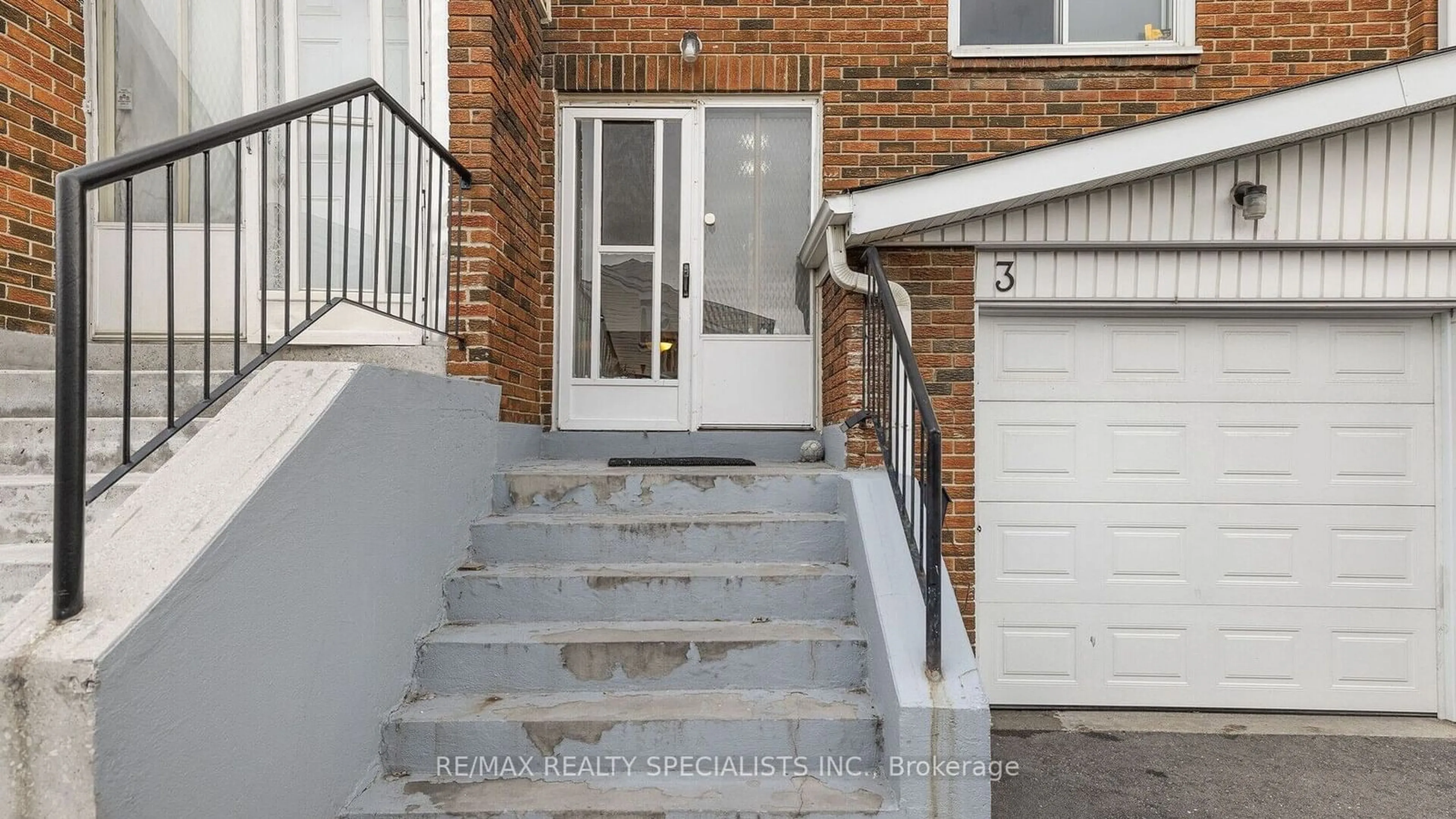 Stairs for 3 Sandringham Crt, Brampton Ontario L6T 3Z3