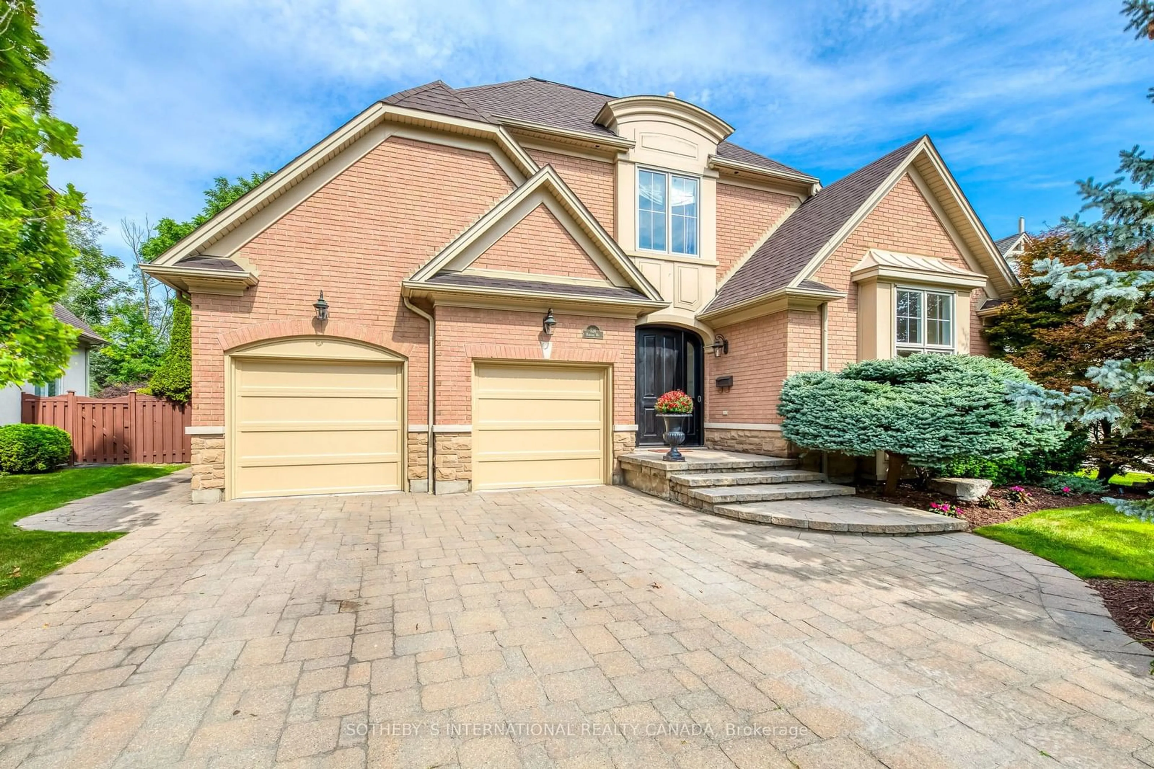 Home with brick exterior material, street for 524 Hancock Way, Mississauga Ontario L5H 4L5