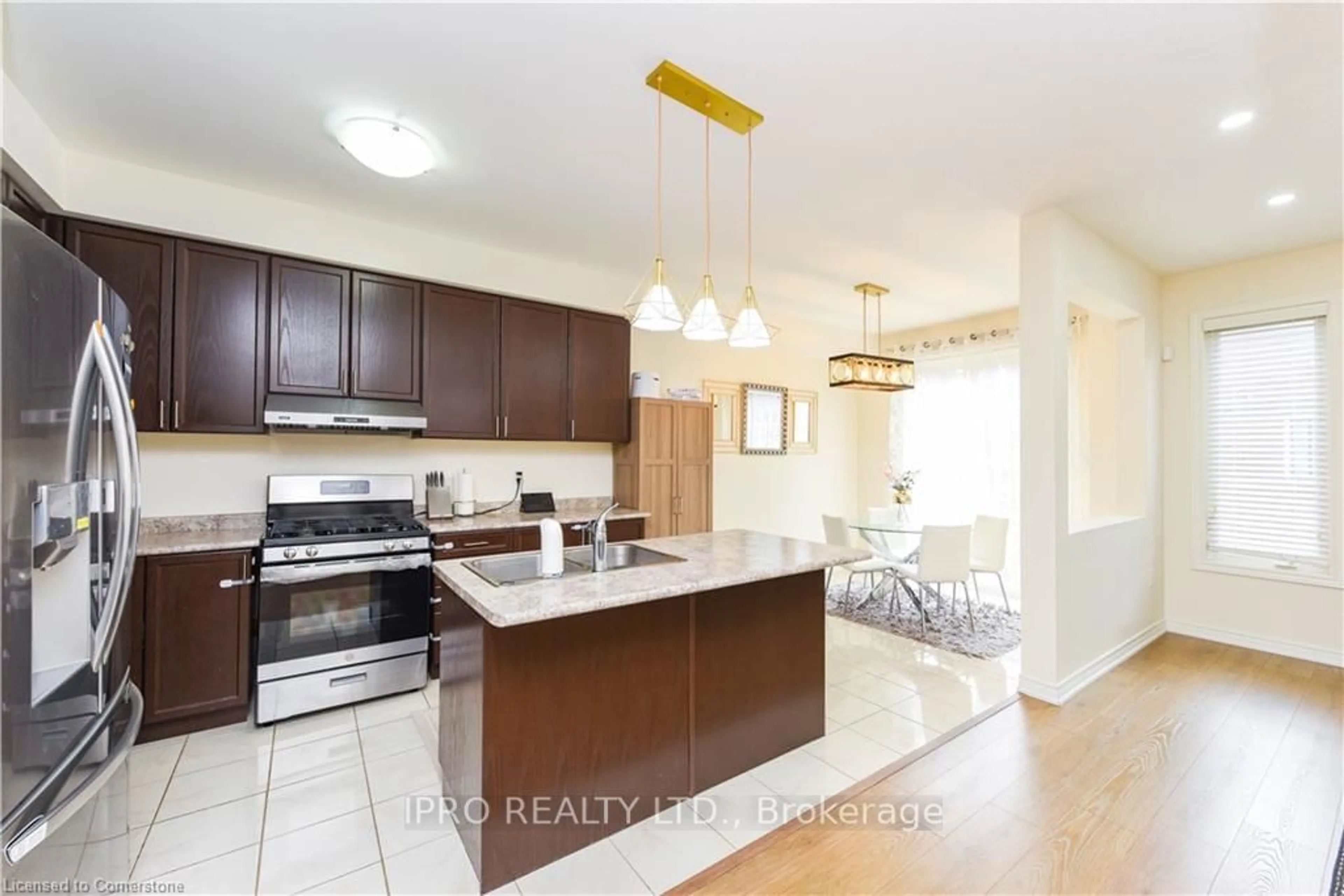 Open concept kitchen, ceramic/tile floor for 69 Vezna Cres, Brampton Ontario L6X 5K4