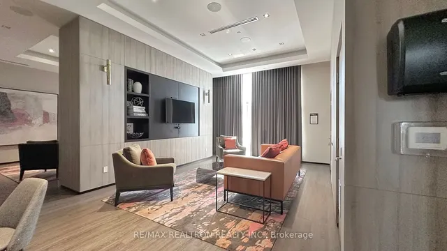 Additional property image - 7 Mabelle Ave Unit 308A