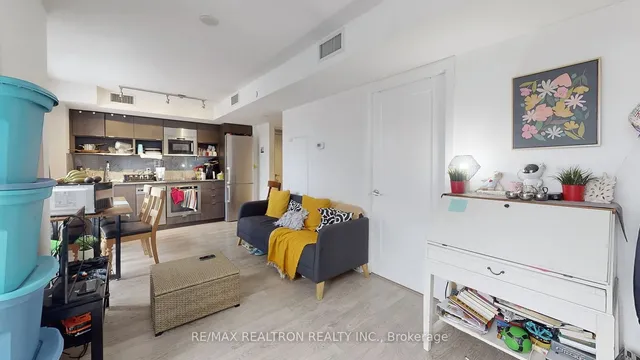 Additional property image - 7 Mabelle Ave Unit 308A