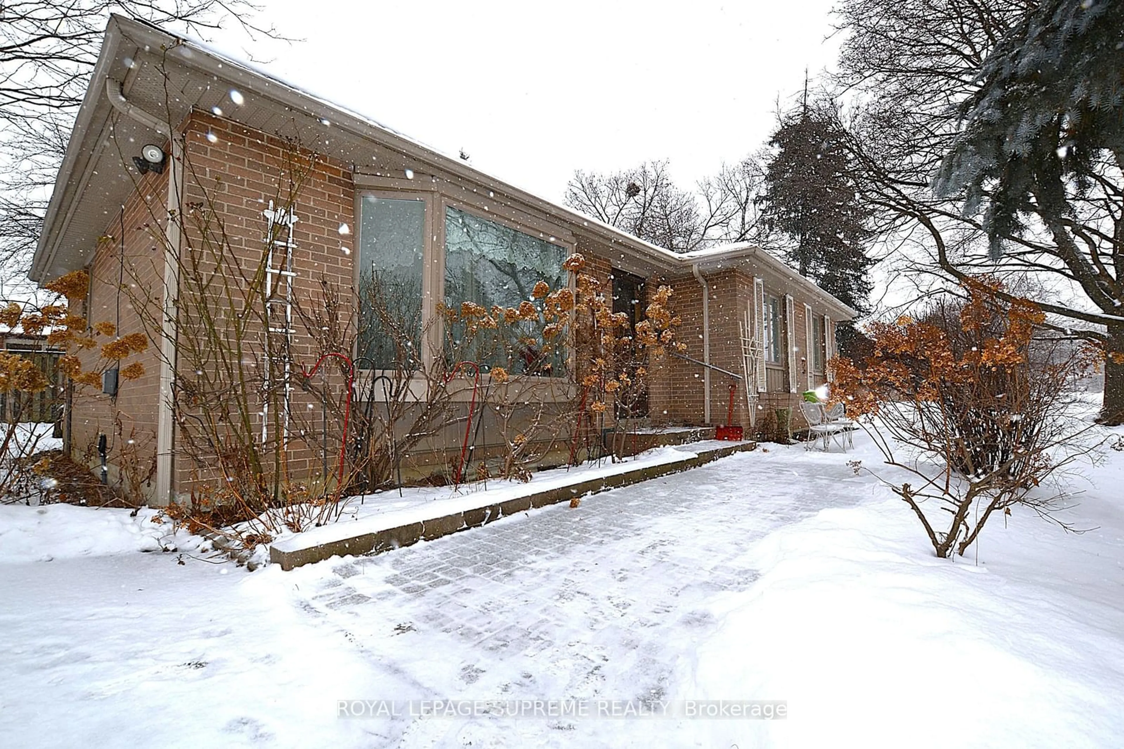 Unknown for 25 Brookland Dr, Brampton Ontario L6T 2M4