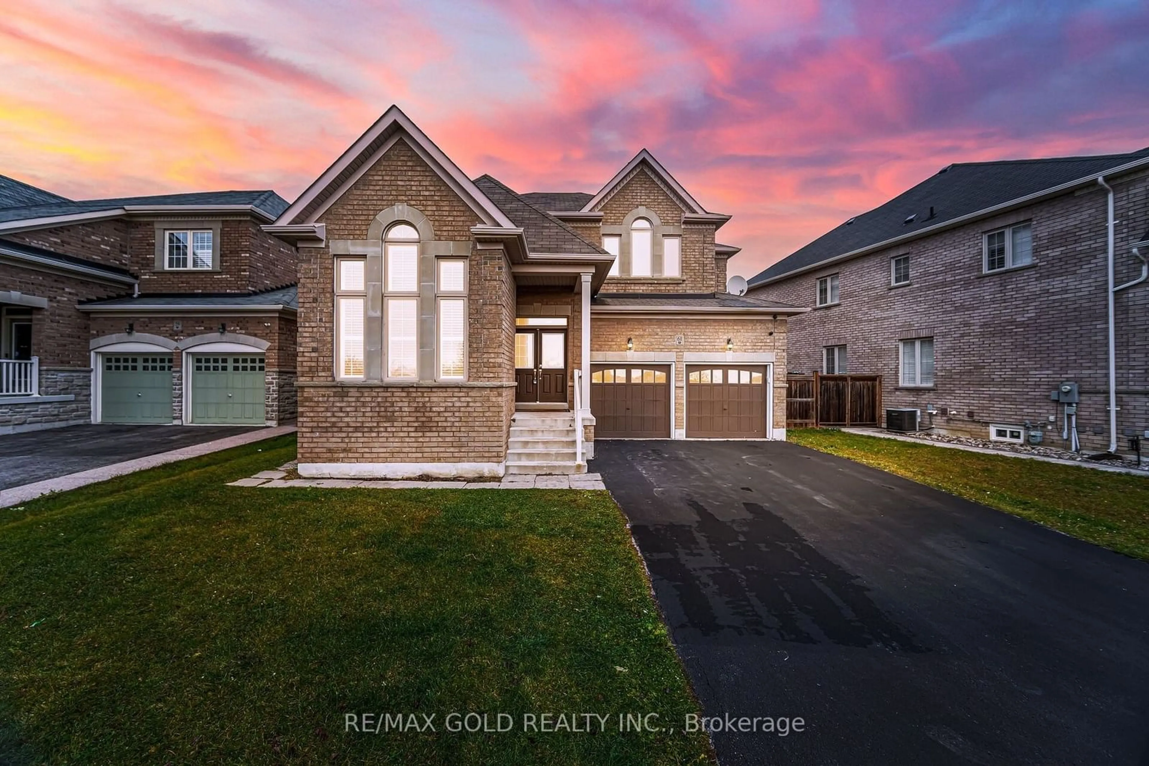 Home with brick exterior material, street for 61 Birch Tree Tr, Brampton Ontario L6P 3M8