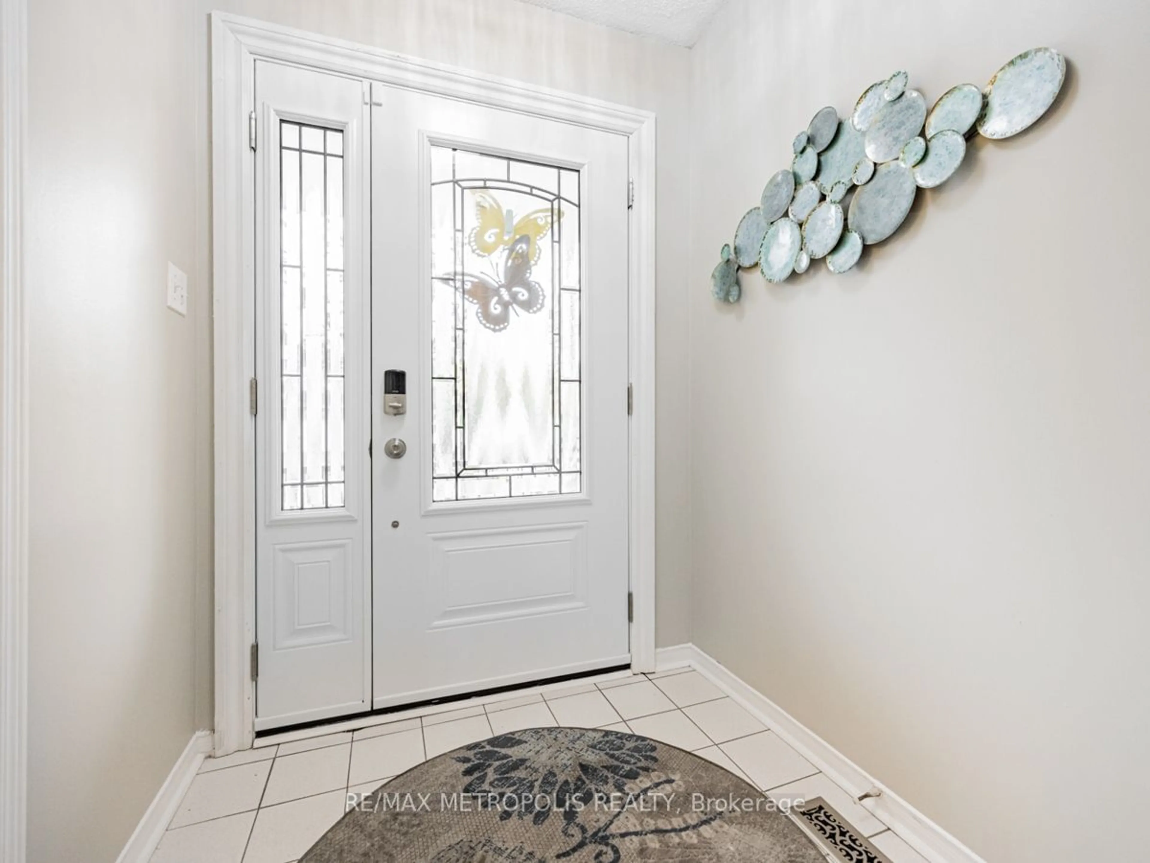 Indoor entryway for 23 Torada Crt, Brampton Ontario L7A 1H5