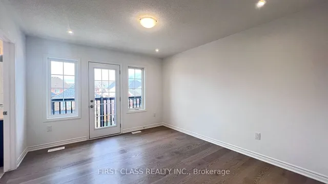 Additional property image - 136 Marigold Gdns