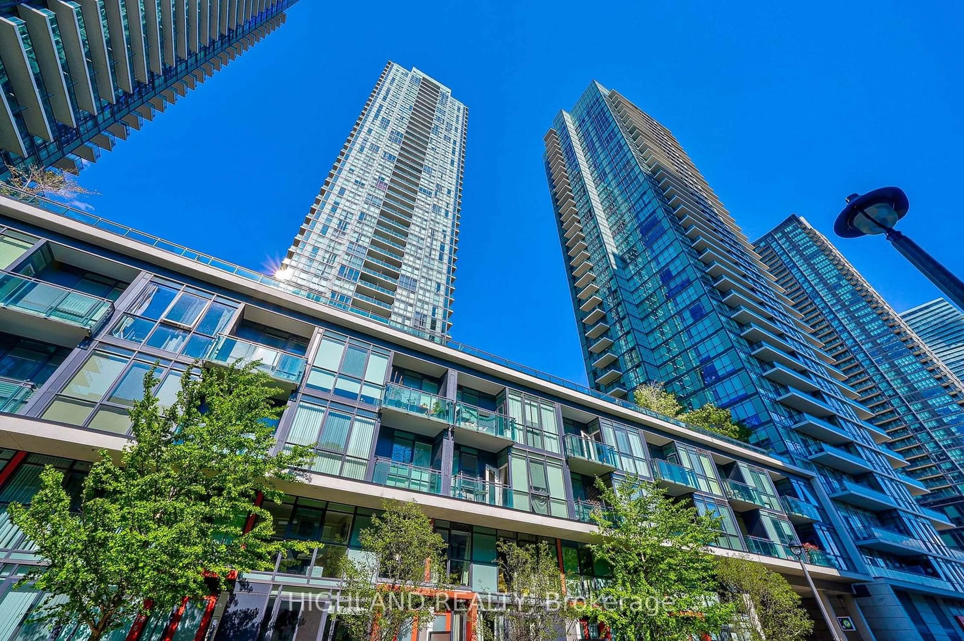 Patio, city buildings view from balcony for 4070 Confederation Pkwy #2503, Mississauga Ontario L5B 0E9