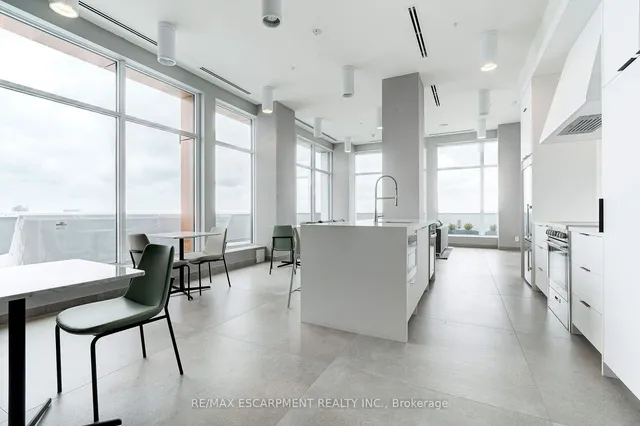Additional property image - 500 Brock Ave Unit 1101