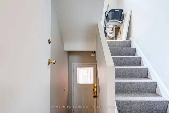 Additional image 16 of 38 Pendeen Ave