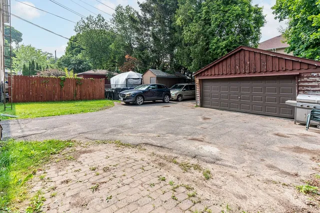 Primary image of 38 Pendeen Ave