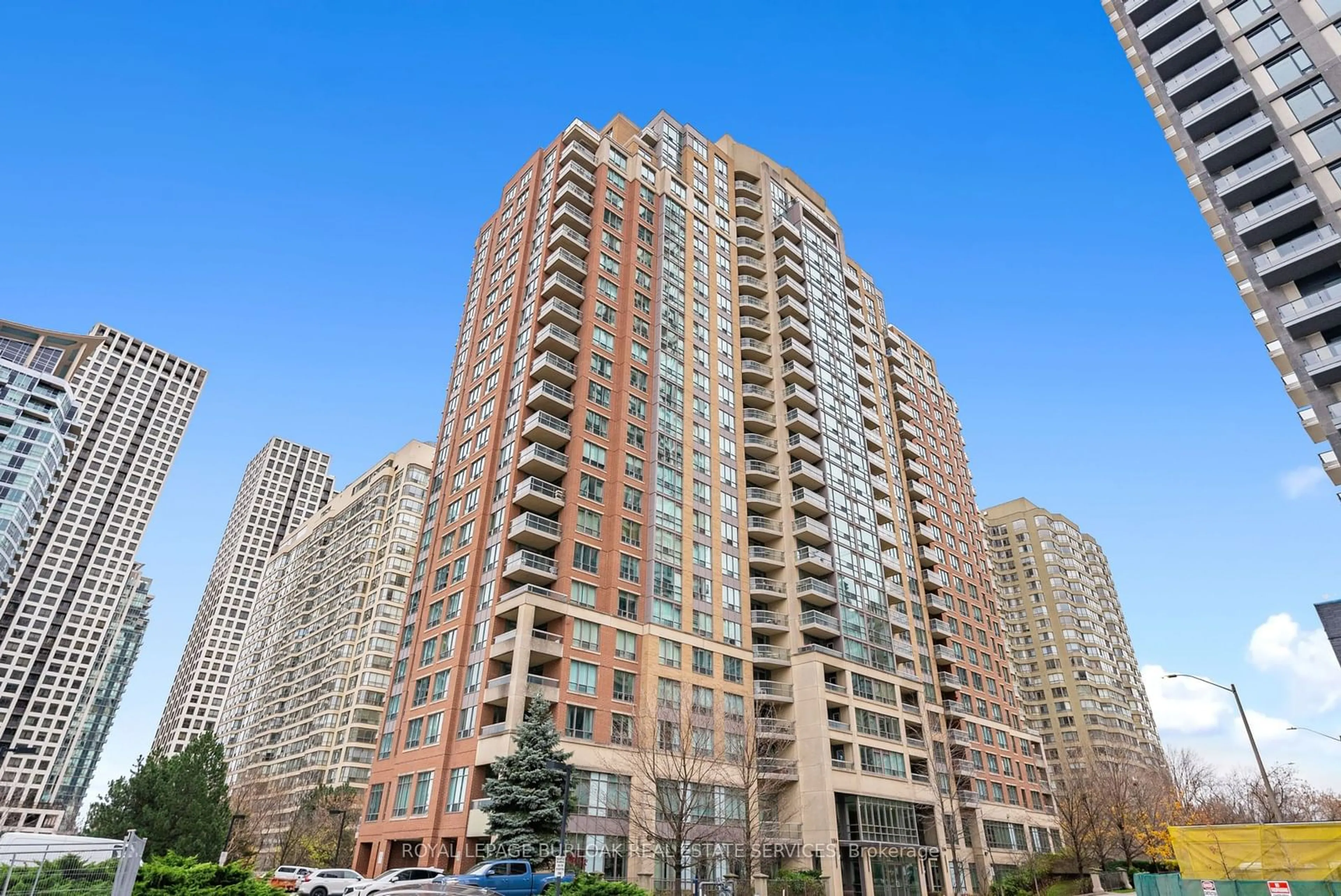 Patio, city buildings view from balcony for 156 Enfield Pl #808, Mississauga Ontario L5B 4L8