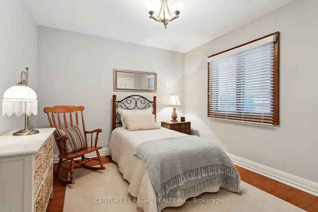 Additional property image - 120 Lothian Ave