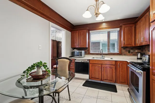 Additional property image - 120 Lothian Ave