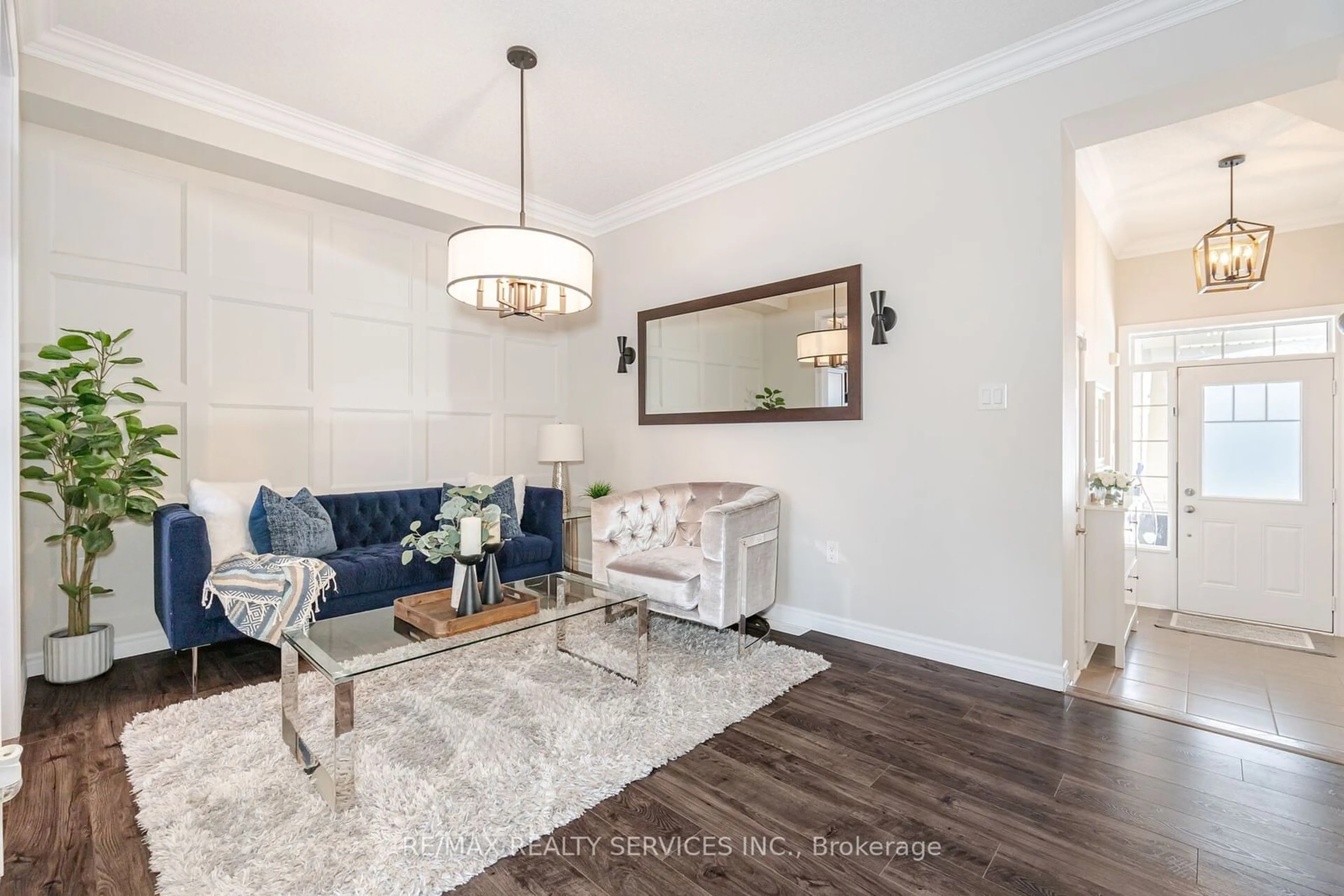 Living room with furniture, unknown for 53 Arcadia Rd, Caledon Ontario L7C 3X8