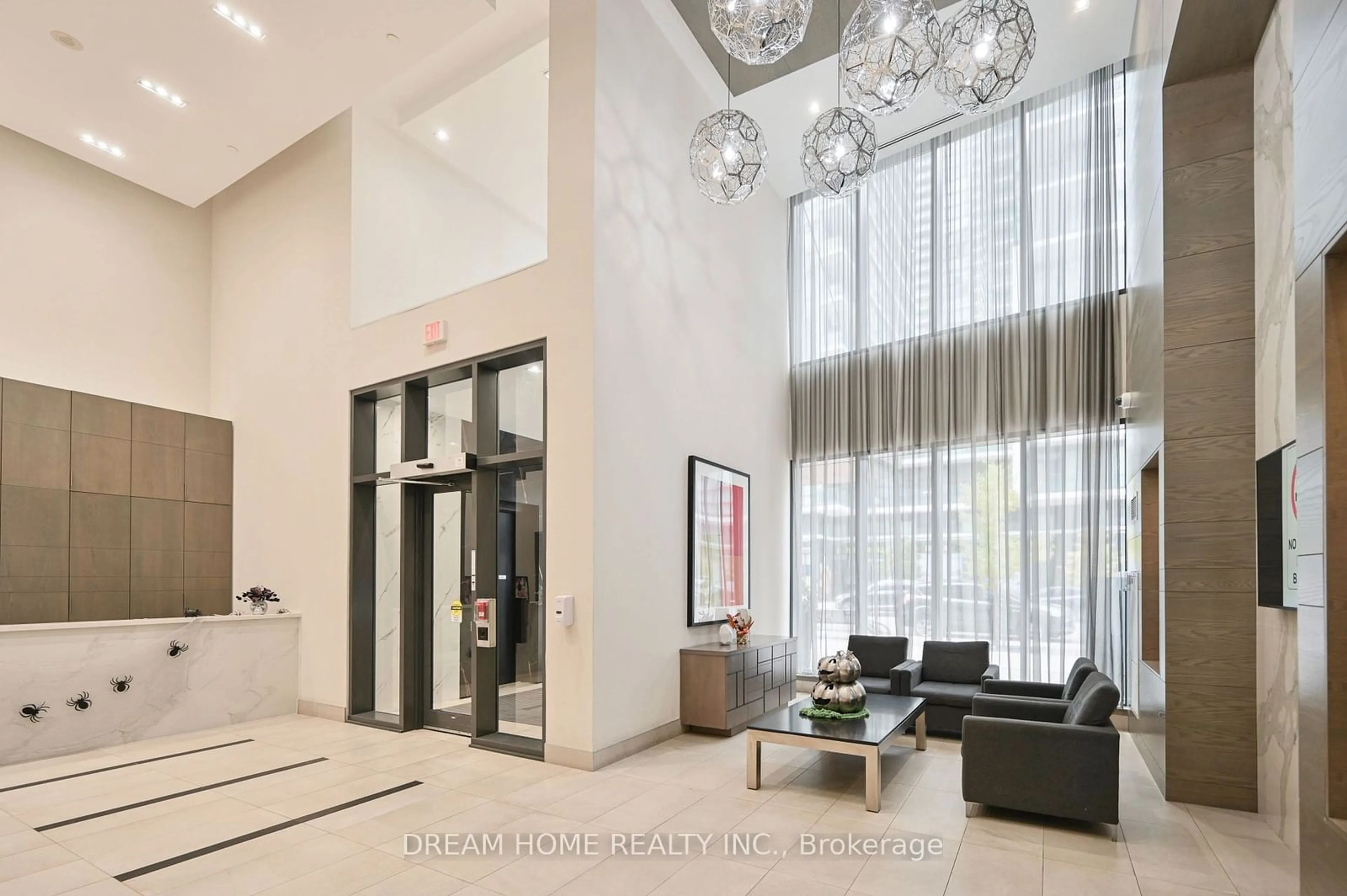 Lobby for 510 Curran Pl #907, Mississauga Ontario L5B 0J1