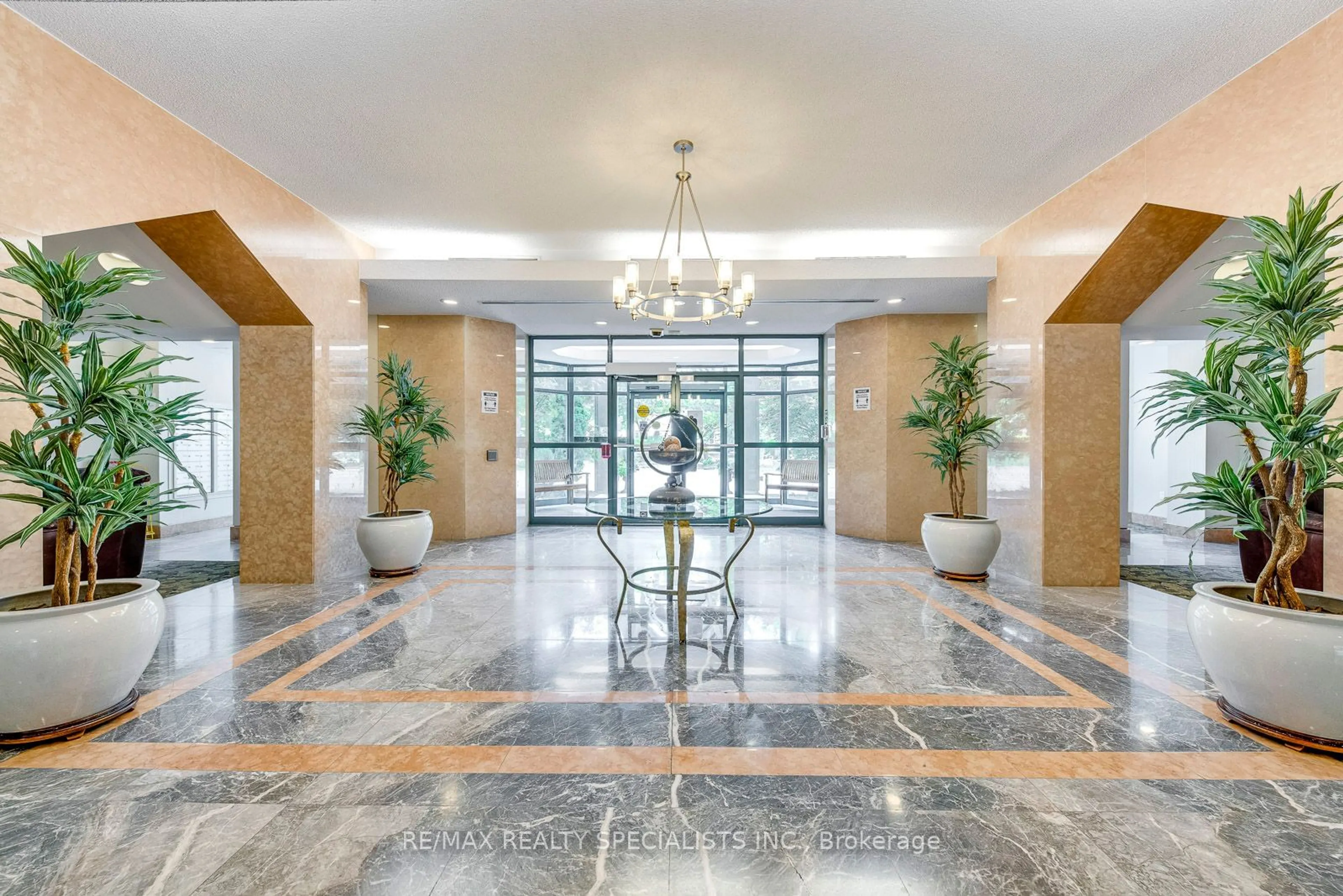 Lobby for 2177 Burnhamthorpe Rd #1605, Mississauga Ontario L5L 5P9