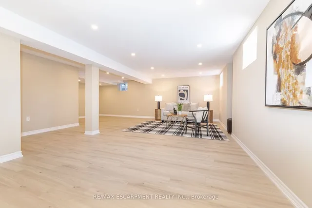 Additional property image - 254 Hinton Terr