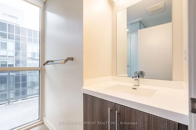 Additional property image - 2087 Fairview St Unit 1908