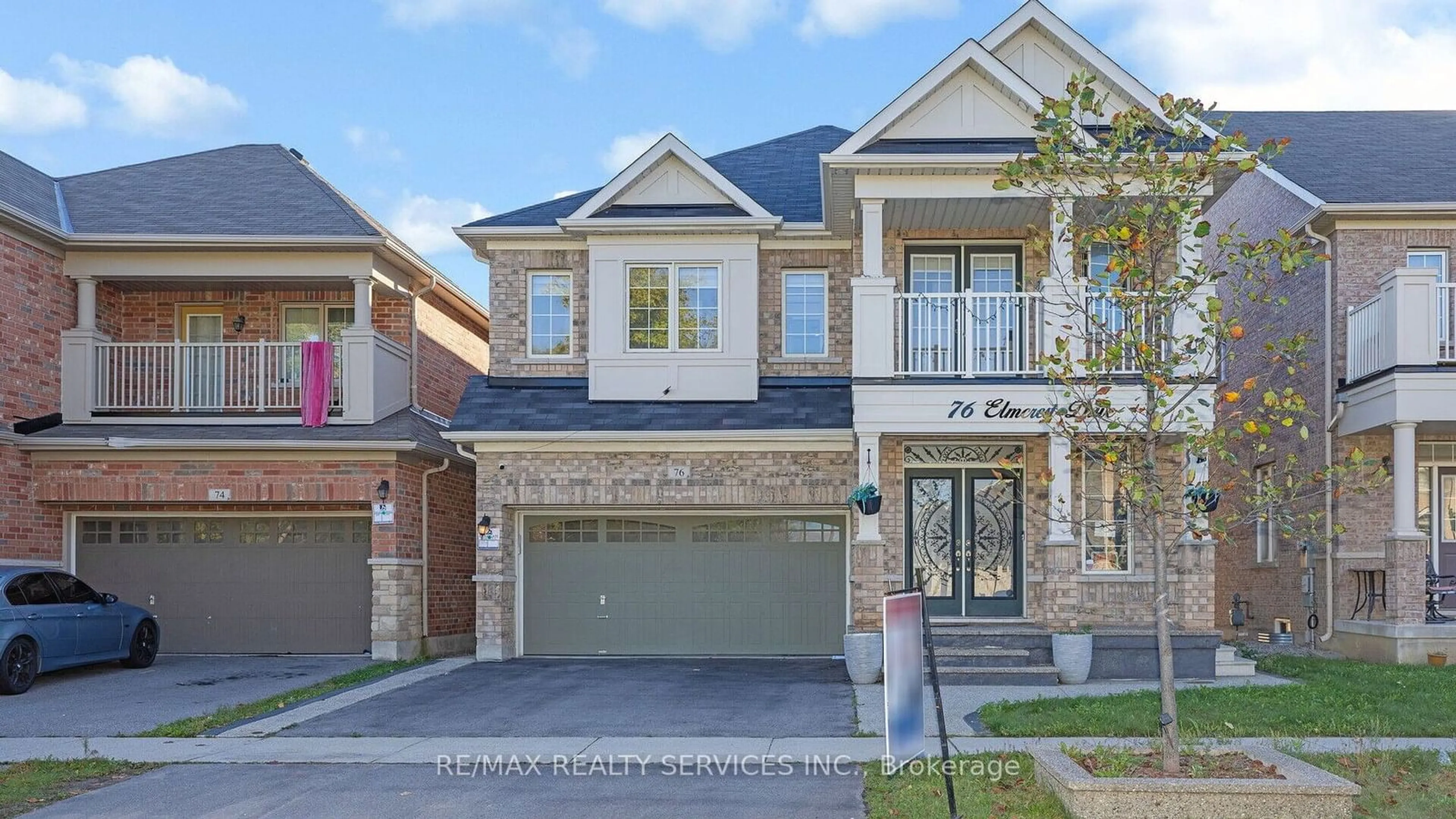 Home with brick exterior material, street for 76 Elmcrest Dr, Brampton Ontario L6Y 5Z1