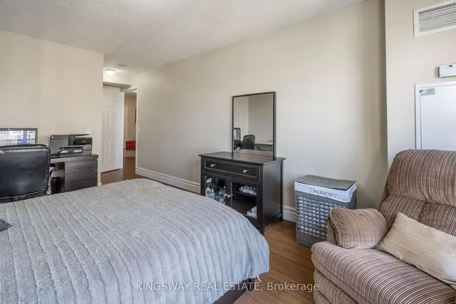 Additional property image - 25 Kingsbridge Garden Circ Unit 2018