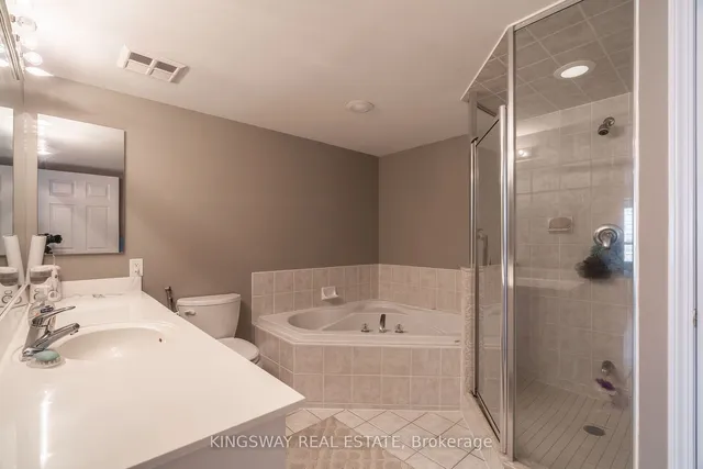 Additional property image - 25 Kingsbridge Garden Circ Unit 2018