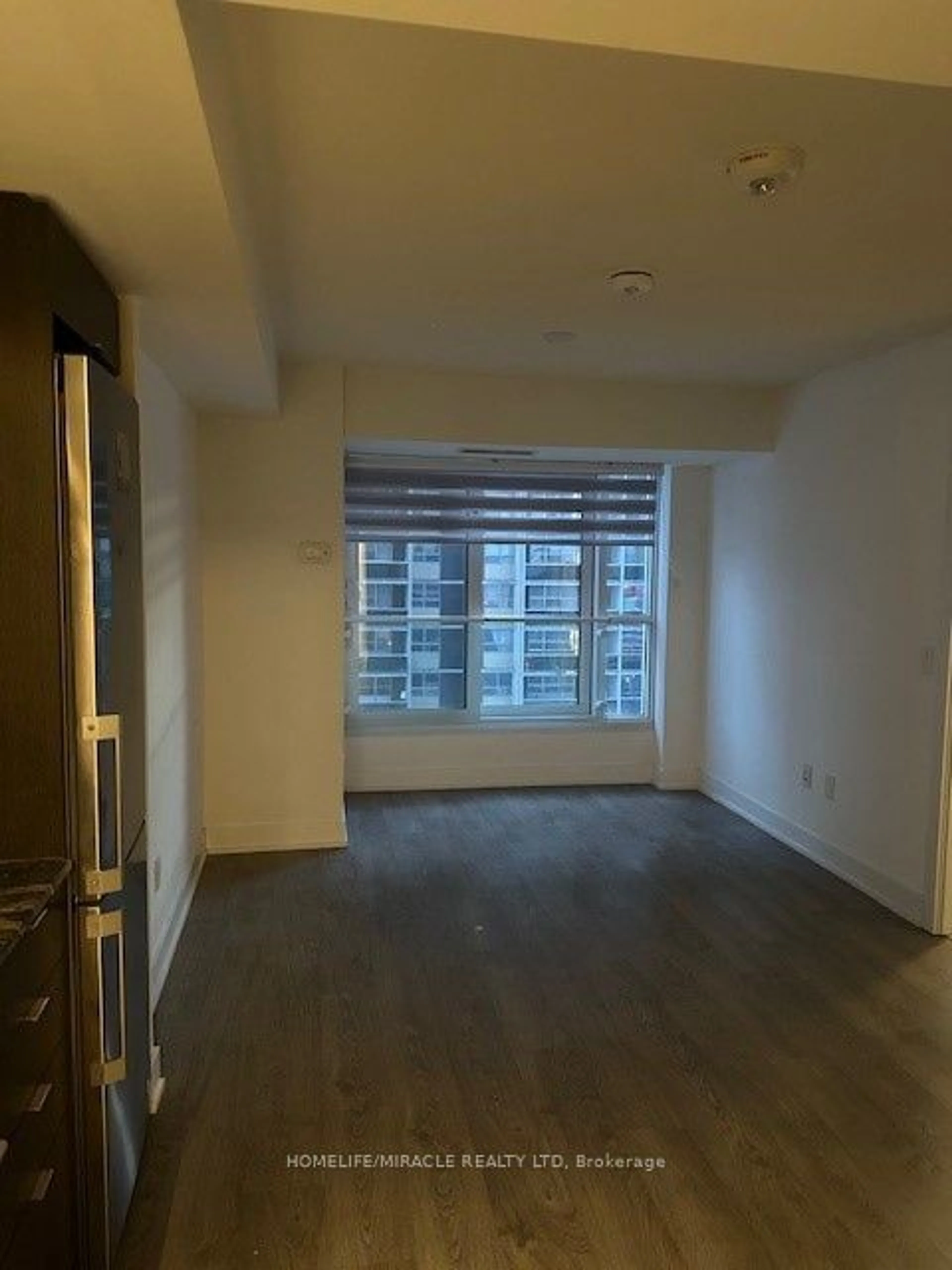 A pic of a room for 9 Mabelle Ave #1315, Toronto Ontario M9A 4X7