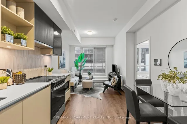 Additional property image - 405 Dundas St Unit 316