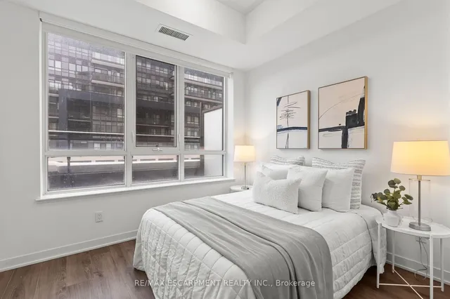 Additional property image - 405 Dundas St Unit 316