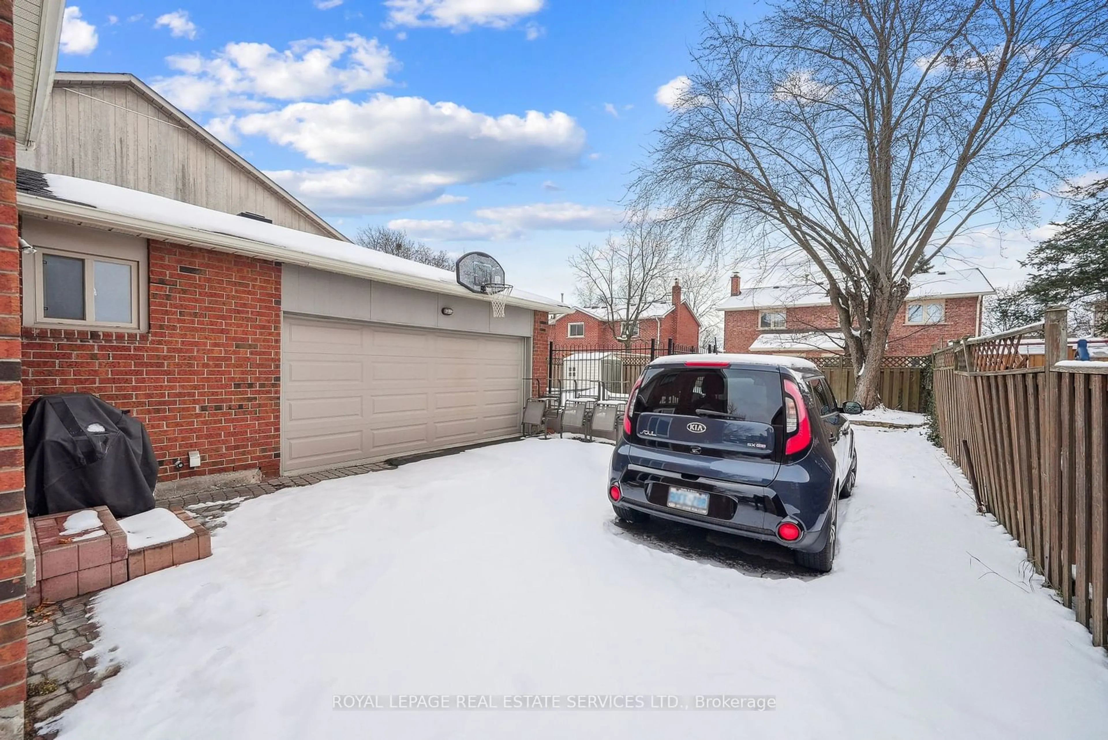 Unknown for 224 O'donoghue Ave, Oakville Ontario L6H 3W6