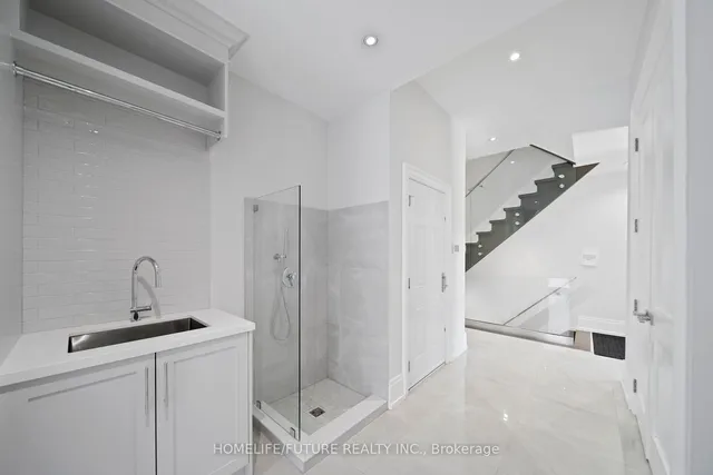 Additional property image - 6 Moonlight Pl