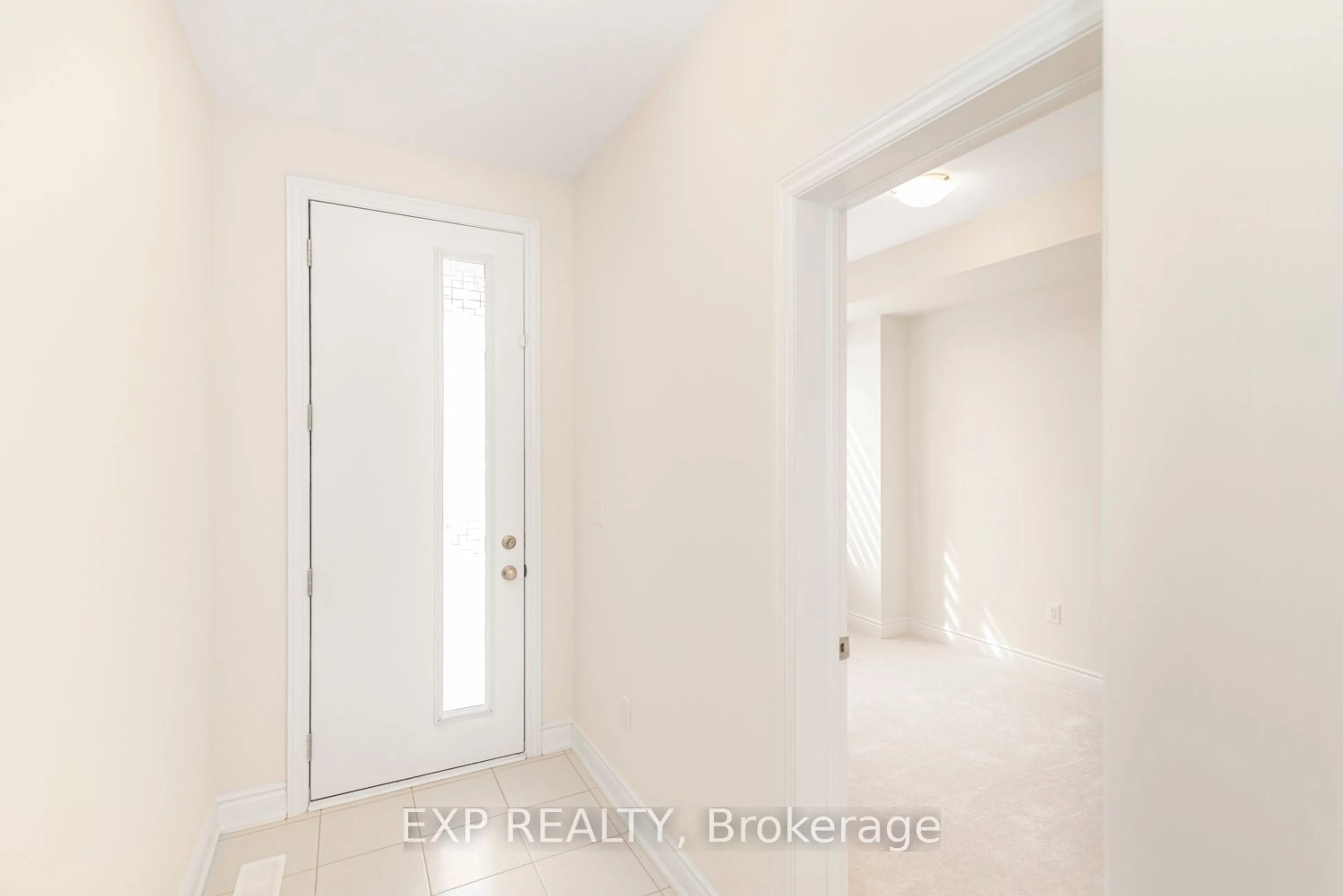 Indoor entryway for 3407 SIXTH Line, Oakville Ontario L6H 7C5