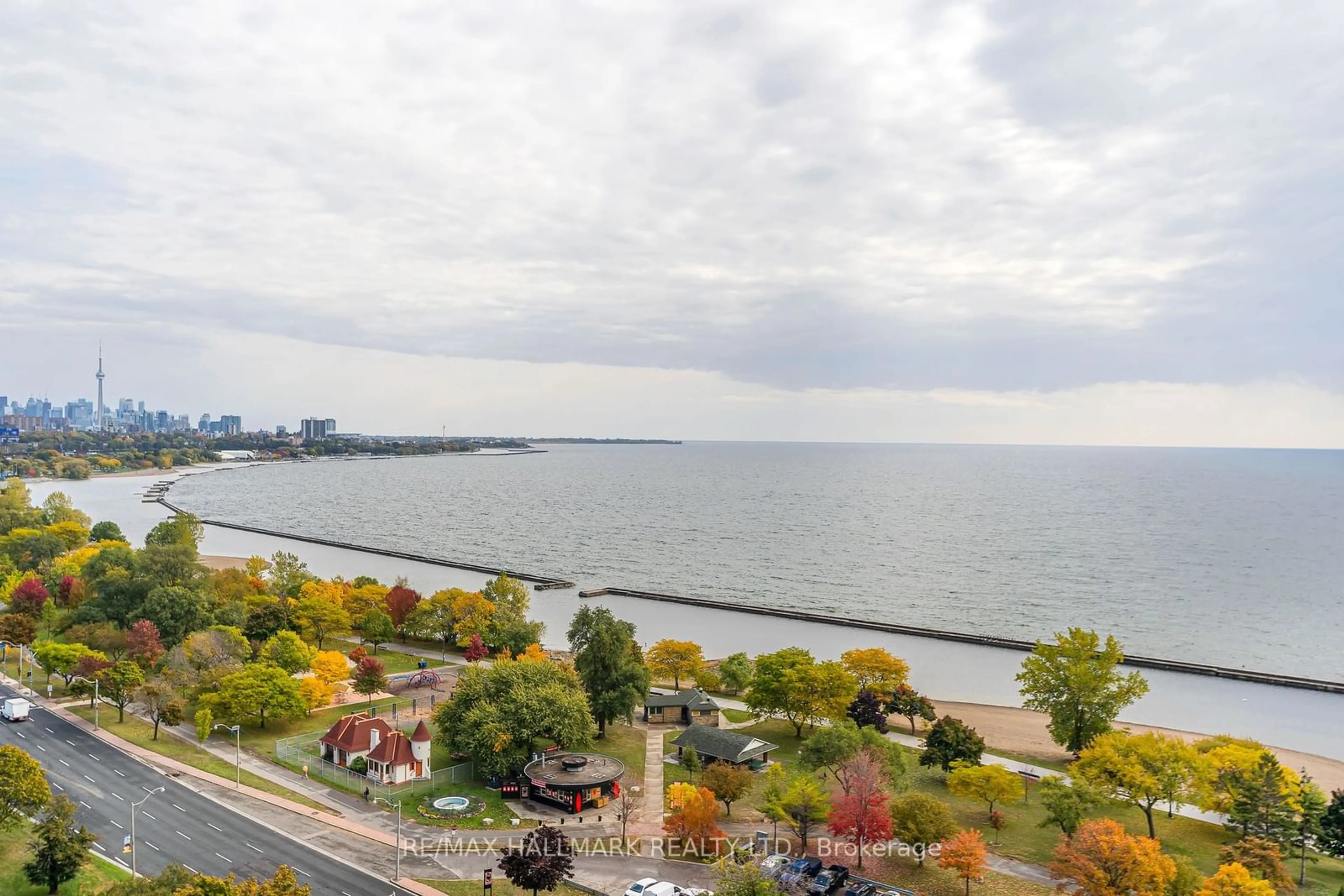 A pic from outside/outdoor area/front of a property/back of a property/a pic from drone, water/lake/river/ocean view for 1928 Lake Shore Blvd #1806, Toronto Ontario M6S 0B1