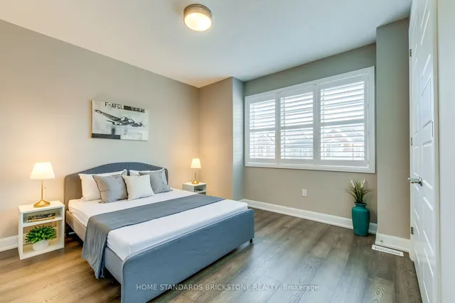 Additional property image - 1458 Everest Cres