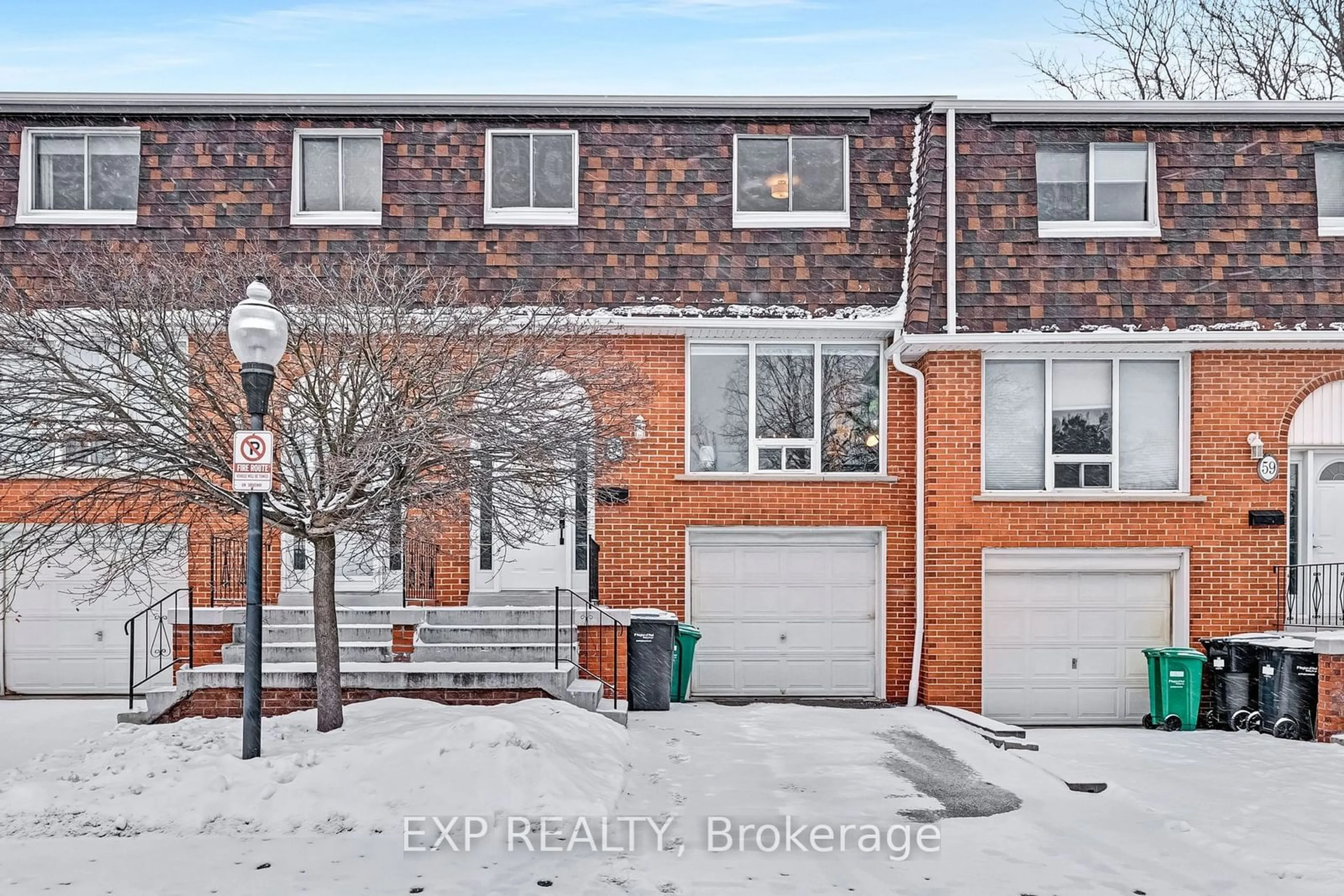 Home with brick exterior material, street for 2380 Bromsgrove Rd #58, Mississauga Ontario L5J 4E6