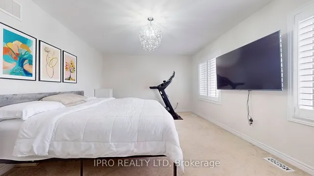 Additional property image - 36 Yarmouth St