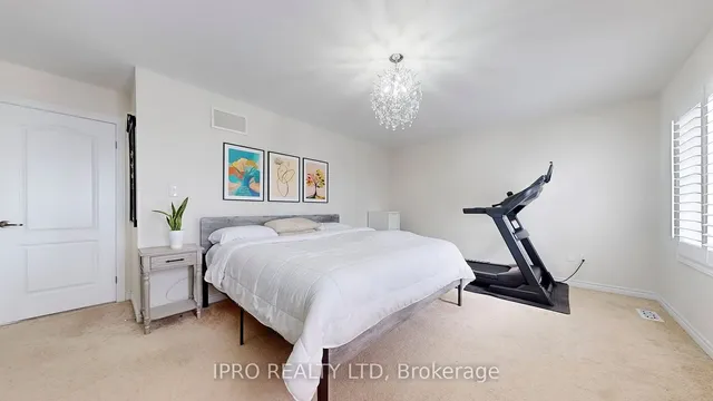 Additional property image - 36 Yarmouth St