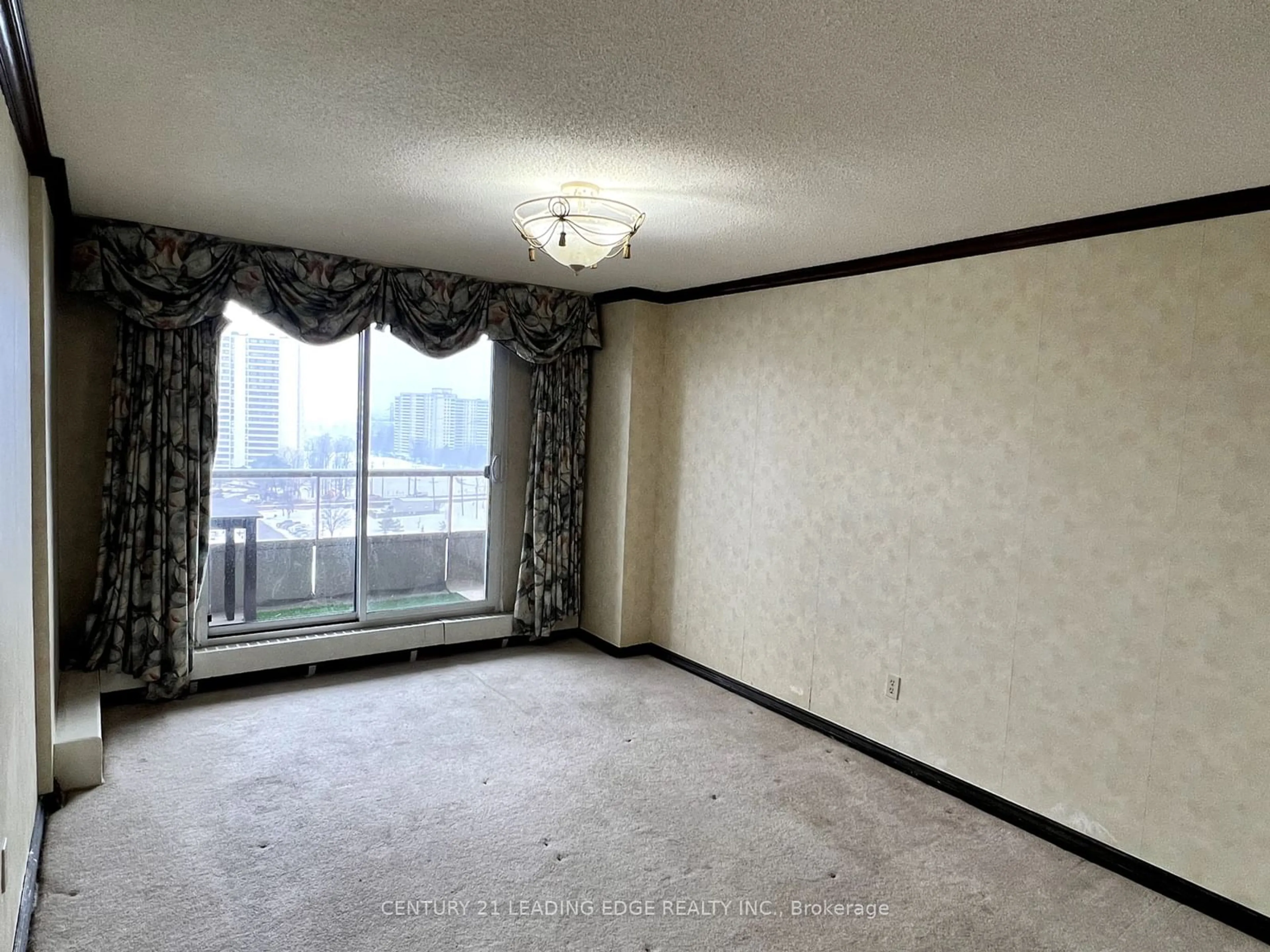 A pic of a room for 31 Four Winds Dr #913, Toronto Ontario M3J 1K9