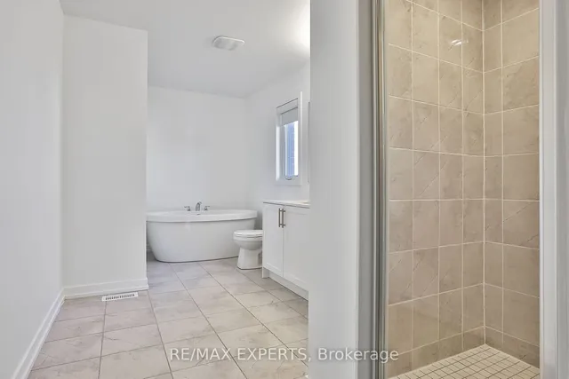 Additional property image - 1541 Rose Way