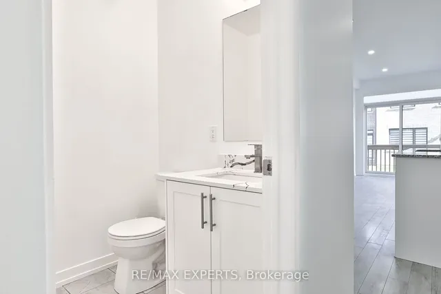 Additional property image - 1541 Rose Way