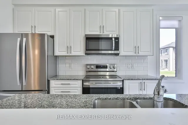 Additional property image - 1541 Rose Way