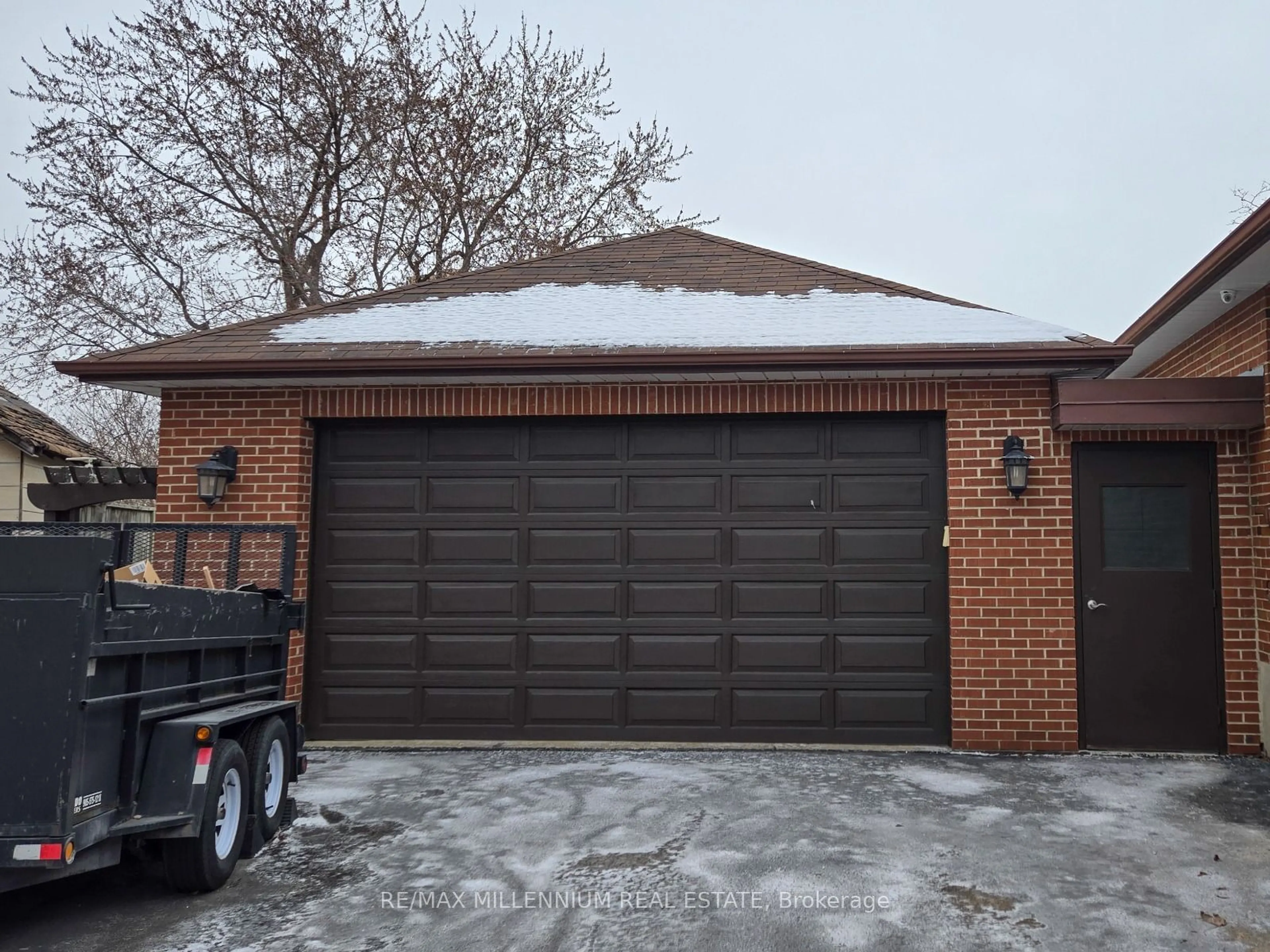 Indoor garage for 39 Mayall Ave, Toronto Ontario M3L 1E7