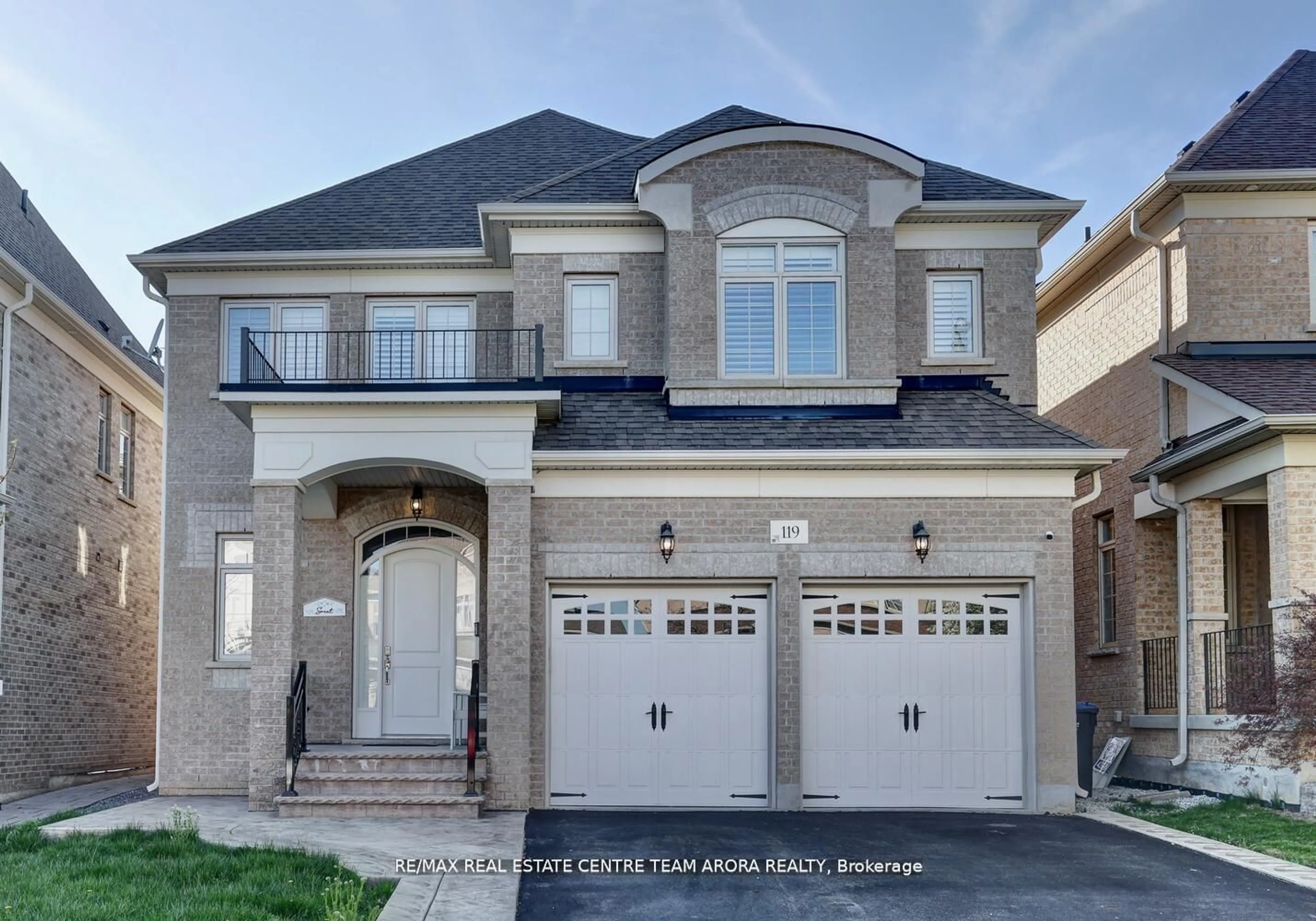 Home with brick exterior material, street for 119 Coastline Dr, Brampton Ontario L6Y 0S2