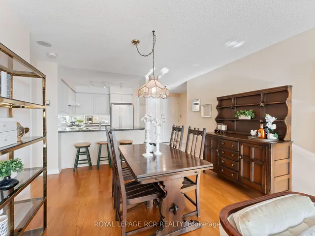 Additional property image - 2111 Lake Shore Blvd Unit 1116