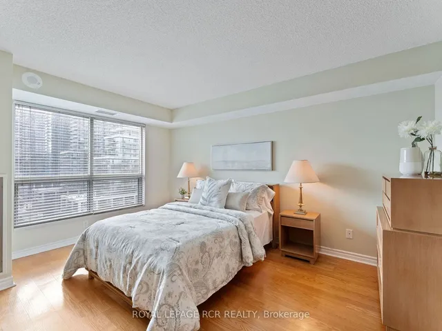 Additional property image - 2111 Lake Shore Blvd Unit 1116