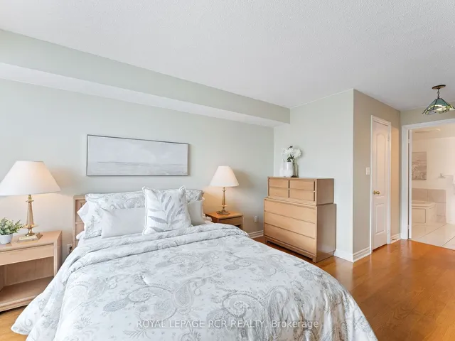 Additional property image - 2111 Lake Shore Blvd Unit 1116