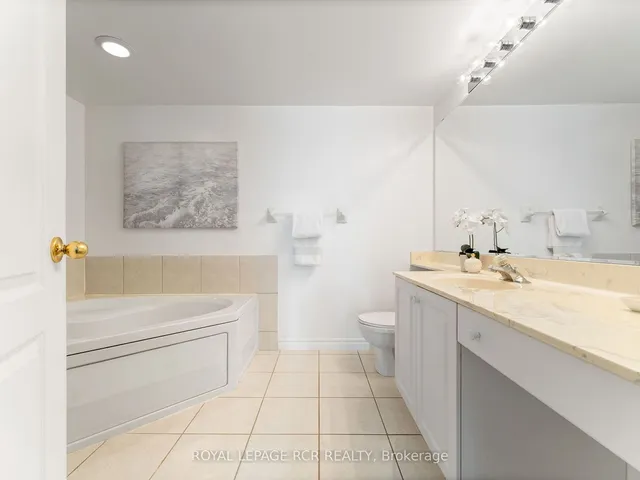 Additional property image - 2111 Lake Shore Blvd Unit 1116
