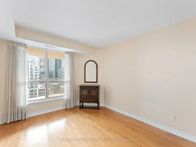 Additional property image - 2111 Lake Shore Blvd Unit 1116